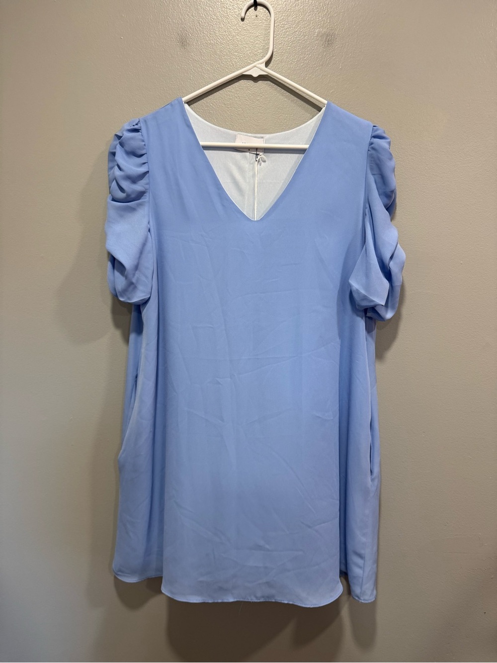 NWT Adrienne Light Blue Short Sleeve Dress Size Medium - Picture 2 of 9